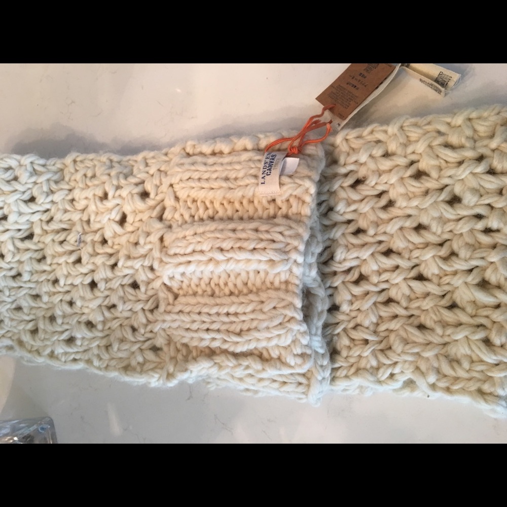Chunky wool scarf
